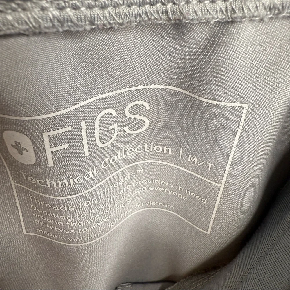 Figs Tansen Jogger Scrub Pants Gray with Red Drawstring Size Medium Tall GUC